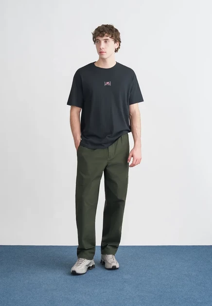 Мужская футболка Nike Sportswear Love in Air, черная