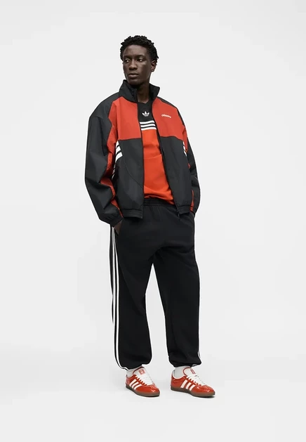 Мужская куртка adidas Originals MUNICH, черно-красная