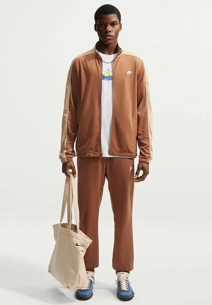 Мужской костюм Nike Sportswear Club, черный/бежевый/белый