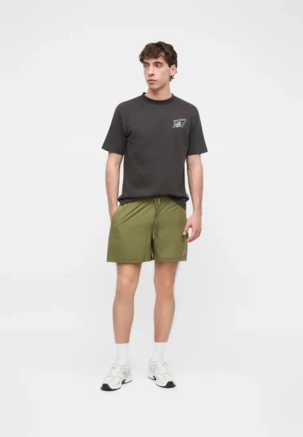 New Balance SPORT ESSENTIAL - Shorts - sport green sport green