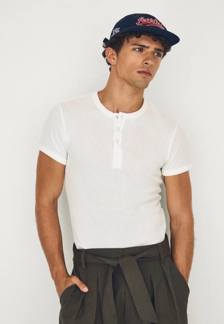 Мужская футболка Bershka Textured Henley, черно-белая