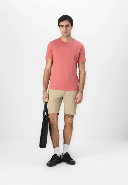 Pier One by Zalando 5 PACK - Basic T-shirt - egret/greige/ash rose/fig/caviar light blue/yellow/mint