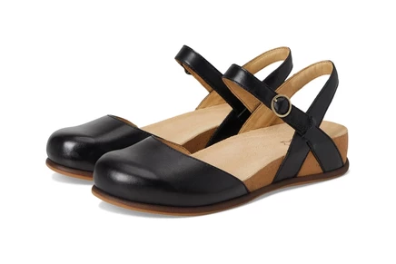 Dansko Christine black burnished nappa