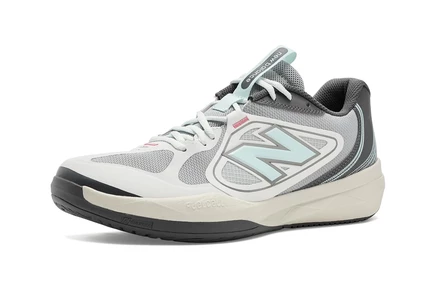 Женские теннисные кроссовки New Balance FuelCell 796v5, серебристо-голубые