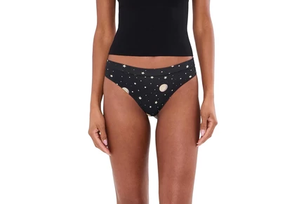 MeUndies Feel Free Thong gravity