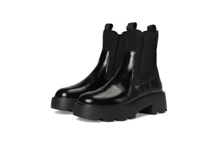 Ботинки Tory Burch Monogram Lug Chelsea Boot 65mm