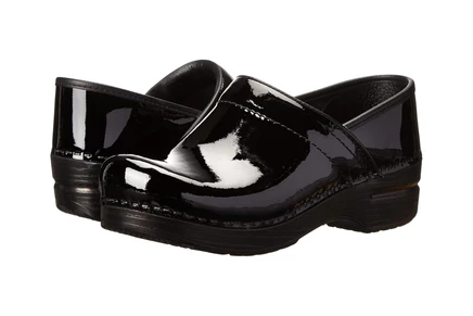 Унисекс клоги dansko professional, черный лак