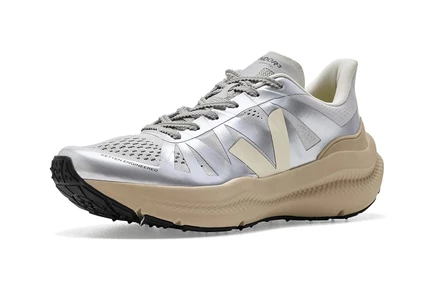VEJA Condor 3 Advanced silver cashew almond