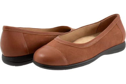 Женские балетки Trotters Delmara, коричневые