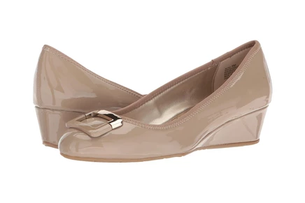 Bandolino Tad cafe latte sleek patent pu/lycra