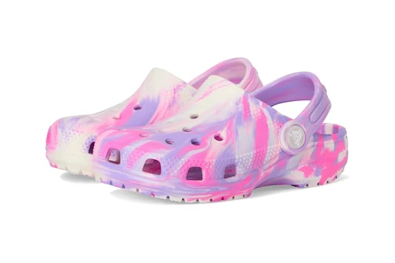 Детские клоги crocs kids marbled tie-dye, розово-многоцветные