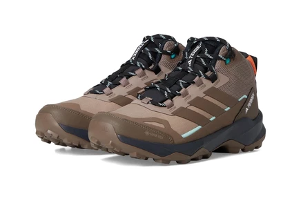 Женские кроссовки adidas Outdoor Terrex Skychaser Ax5 Mid Top GORE-TEX Hiking Shoes trace brown/earth strata/semi impact orange