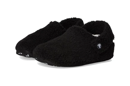 Тапочки Crocs Kids Classic Cozzzy Slippers (Little Kid/Big Kid)
