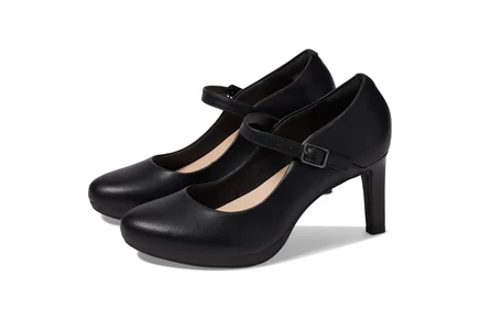 Clarks Ambyr Shine black leather