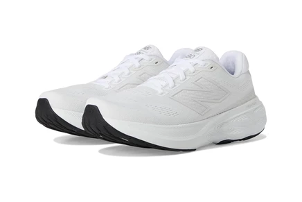 Женские кроссовки New Balance Fresh Foam X 880 v15 white/sea salt/black