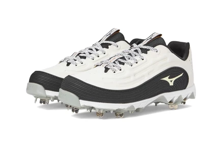 Женские кроссовки Mizuno 9-Spike Swift 8 Low Metal white/black