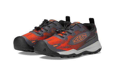 Детские кроссовки KEEN Wanduro Speed, чёрно-красные