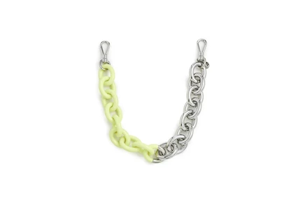Сумка Kate Spade New York Charmed Resin And Metal Oversized Swag Chain