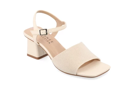 Journee Collection Evylinn beige