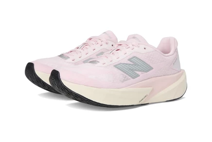 Женские кроссовки New Balance FuelCell Rebel v5, розово-серые