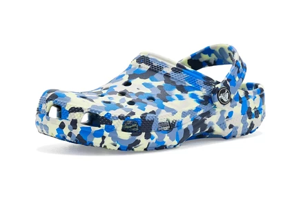 Сабо Crocs Kids Classic Marbled Tie-Dye Clogs (Little Kid/Big Kid)