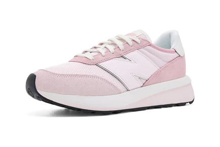 pink chalk/pebble