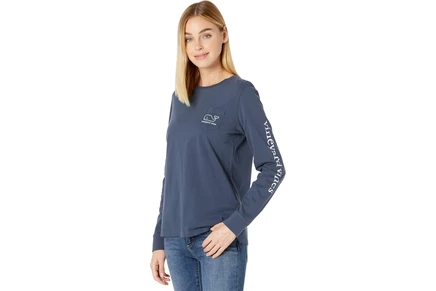 Женская футболка Vineyard Vines Long Sleeve Whale Print Tee