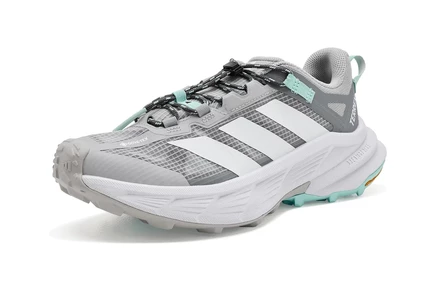 Женские ботинки Adidas Terrex Freehiker GORE-TEX, серо-белые