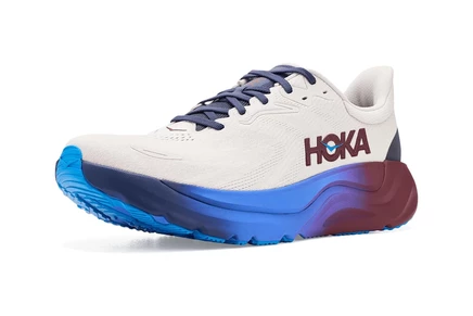 HOKA Arahi 8 stucco/grout