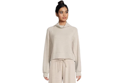 Женский свитшот TravisMathew Skyloft Soft Funnel Neck