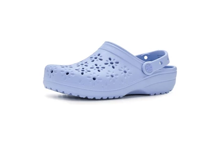 Унисекс сабо Crocs Classic с цветочной перфорацией, голубые