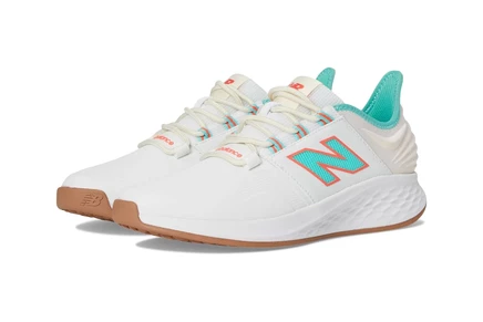 Женские кроссовки New Balance Golf S Fresh Foam Roav Golf V2 seashell