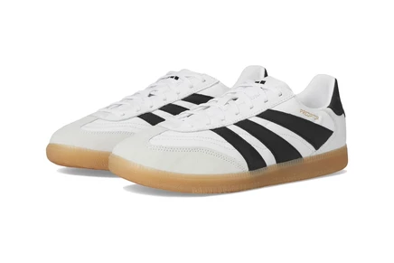 Кроссовки Adidas Predator Freestyle, бело-черные/золотистые