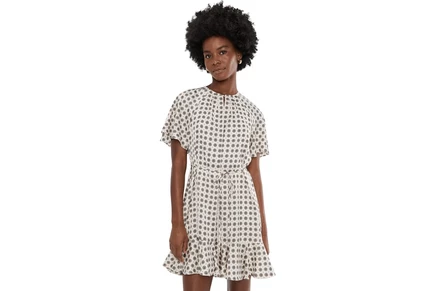 Платье CeCe Center Front Keyhole Raglan Skater Dress
