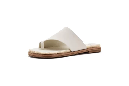 Сандалии Lucky Brand Kihly Toe Loop Flat Sandals
