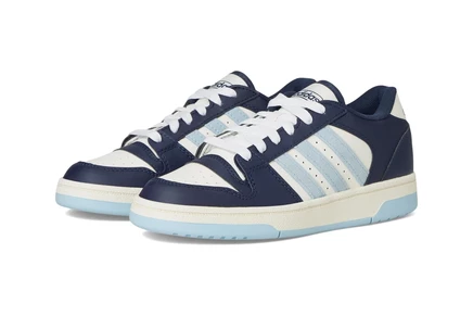 adidas Kids Turnaround Basketball Shoes (Big Kid) collegiate navy/clear sky/white