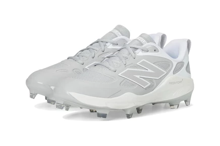 Кроссовки New Balance Fresh Foam Velov4 Molded Softball Cleats