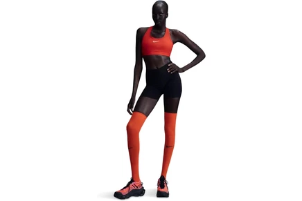 Женский спортивный бюстгальтер Nike Swoosh Medium, красно-белый