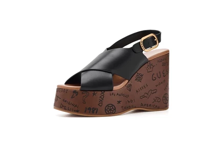 Женские босоножки Guess Yarisel на танкетке, черные