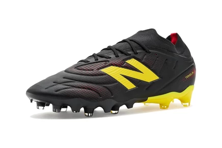 Унисекс бутсы New Balance Tekela Low FG V5, чёрно‑жёлтые
