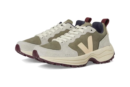 Женские кроссовки VEJA Venturi II kaki/sable