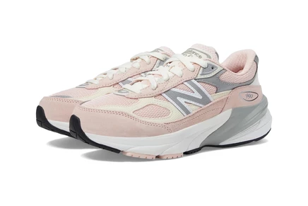 Женские кроссовки New Balance Kids Fuelcell 990V6 (Big Kid) pink haze/white