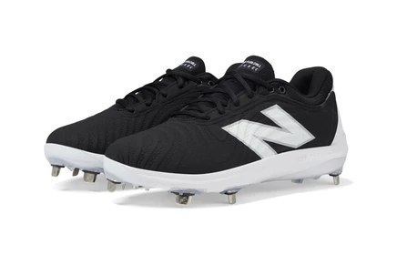 Женские кроссовки New Balance FuelCell FUSE v4 Metal black/optic white