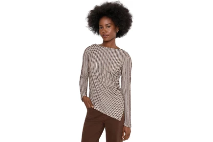 Топ Liverpool Los Angeles Long Sleeve Boatneck Asymmetric Hem Knit Top w/ Pleat