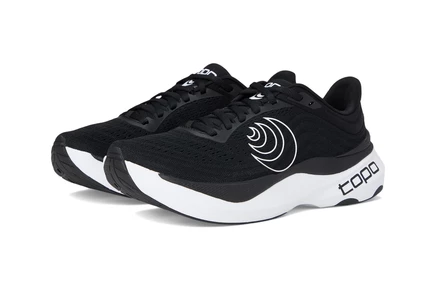 Женские кроссовки Topo Athletic Aura black/white