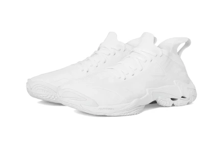 Унисекс кроссовки Mizuno Wave Lightning Neo 3, белые