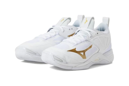 Женские кроссовки Mizuno Wave Momentum 2 white/gold