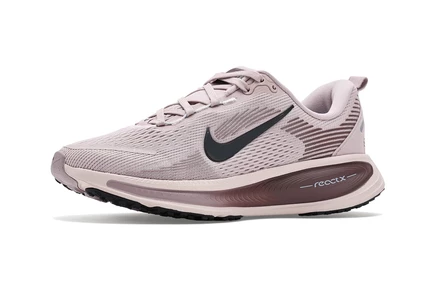 Детские кроссовки Nike Kids Vomero 18, многоцветные