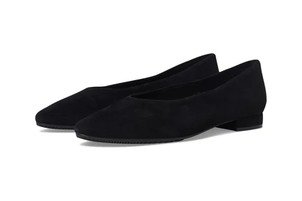 Vaneli Gracie black suede