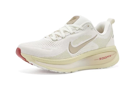 Кроссовки Nike Vomero 18